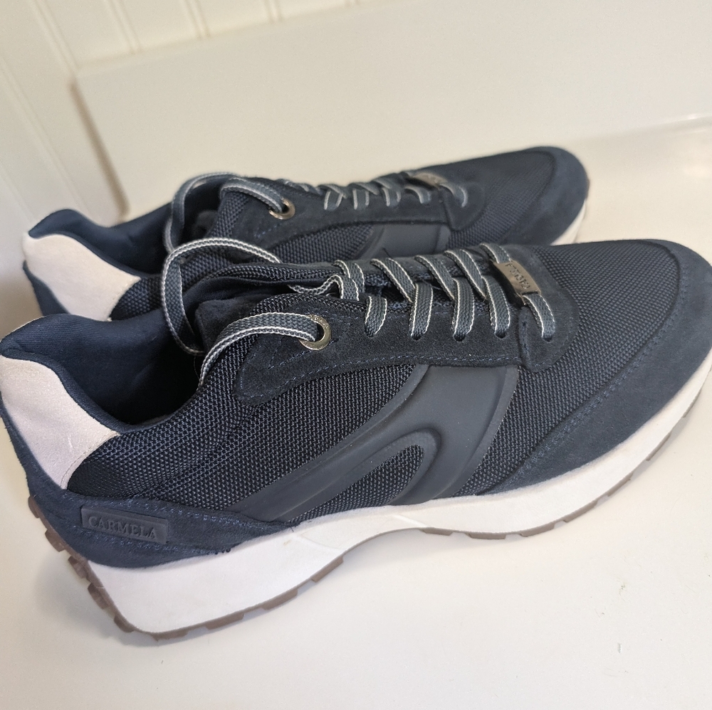 Carmela Leather navy trainers sz 7